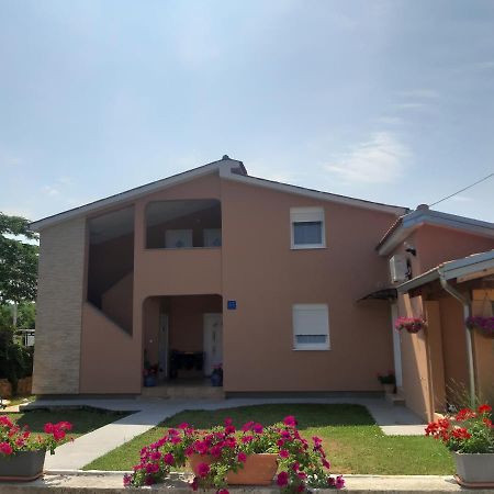 Apartments Dora Poreč Exterior foto